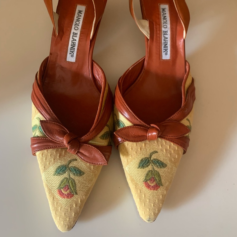 Manolo Blahnik sling back heels